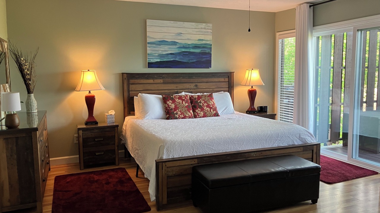Photo of Bedroom in Lake Toxaway
