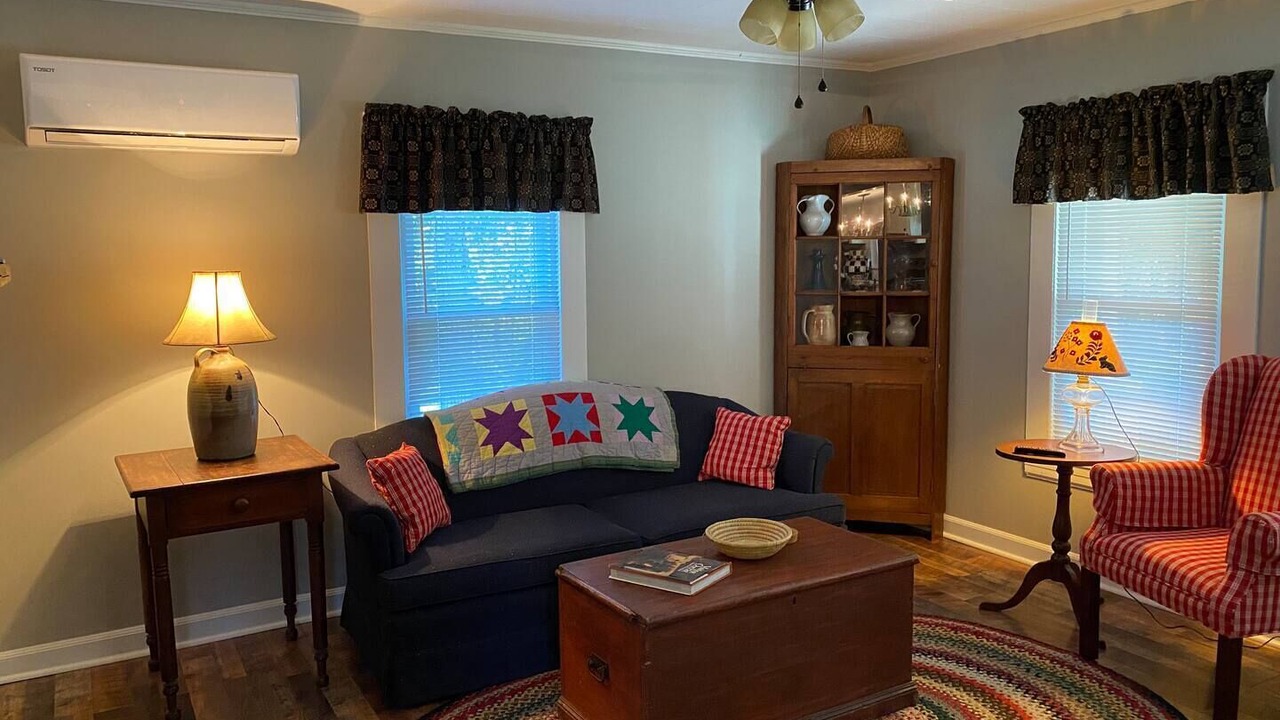 Photo of Livingroom in Dobson