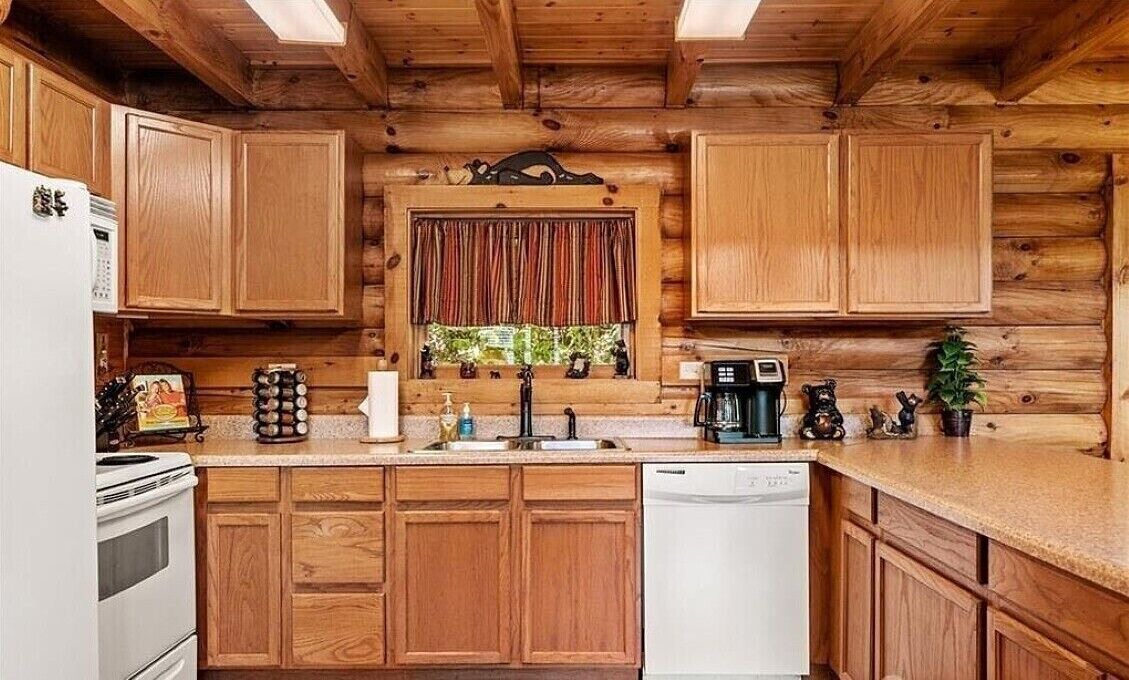 Photo of Kitchen in Maggie Valley