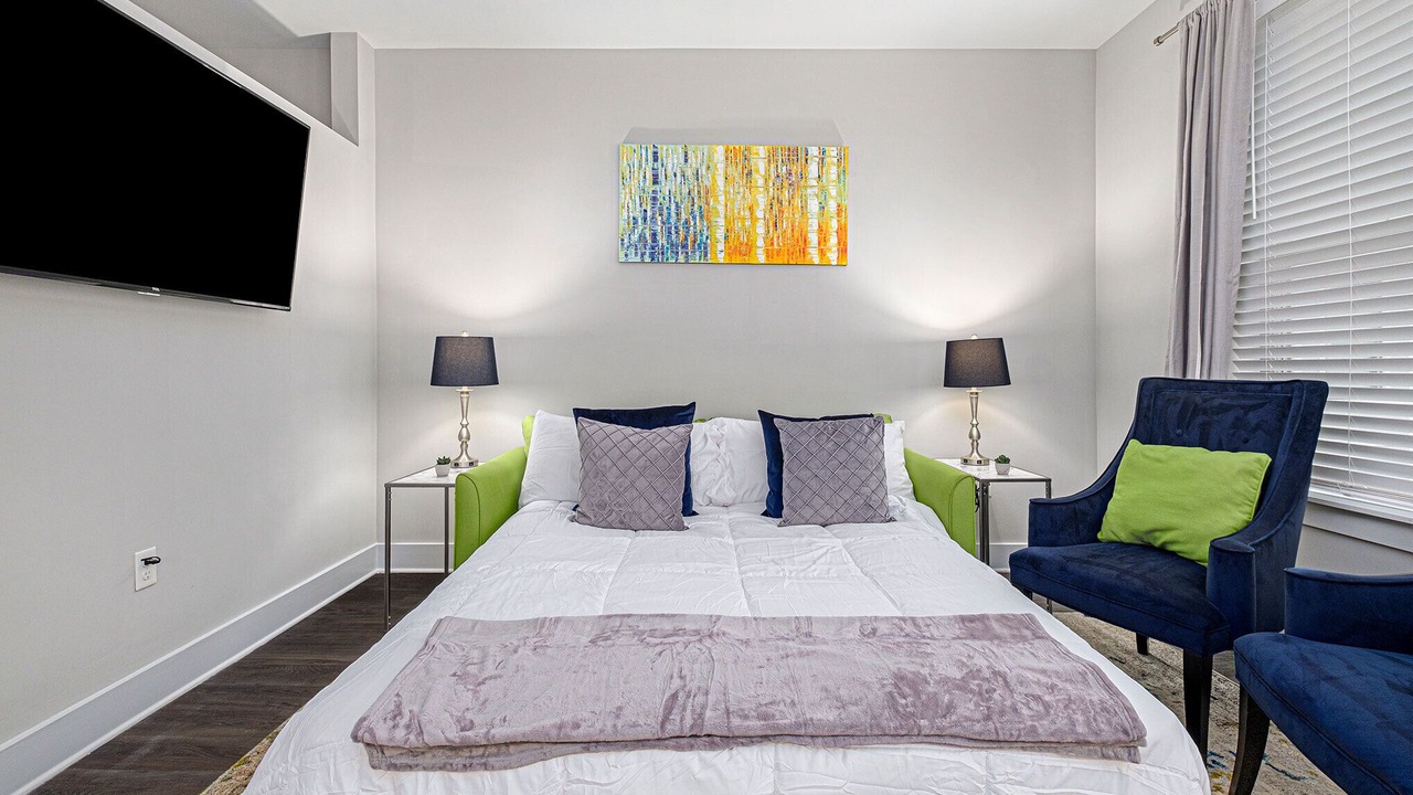 Photo of Bedroom in Villa Heights