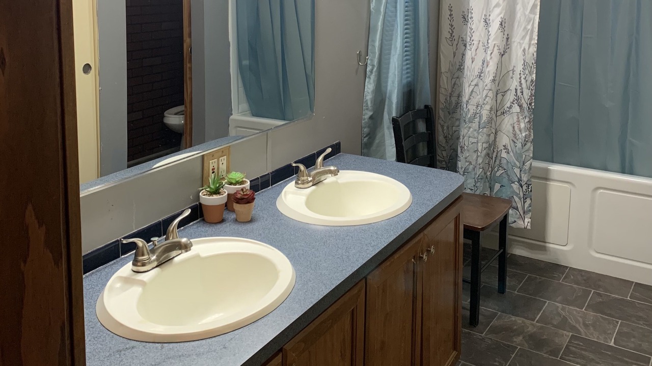 Photo of Bathroom in Roxboro