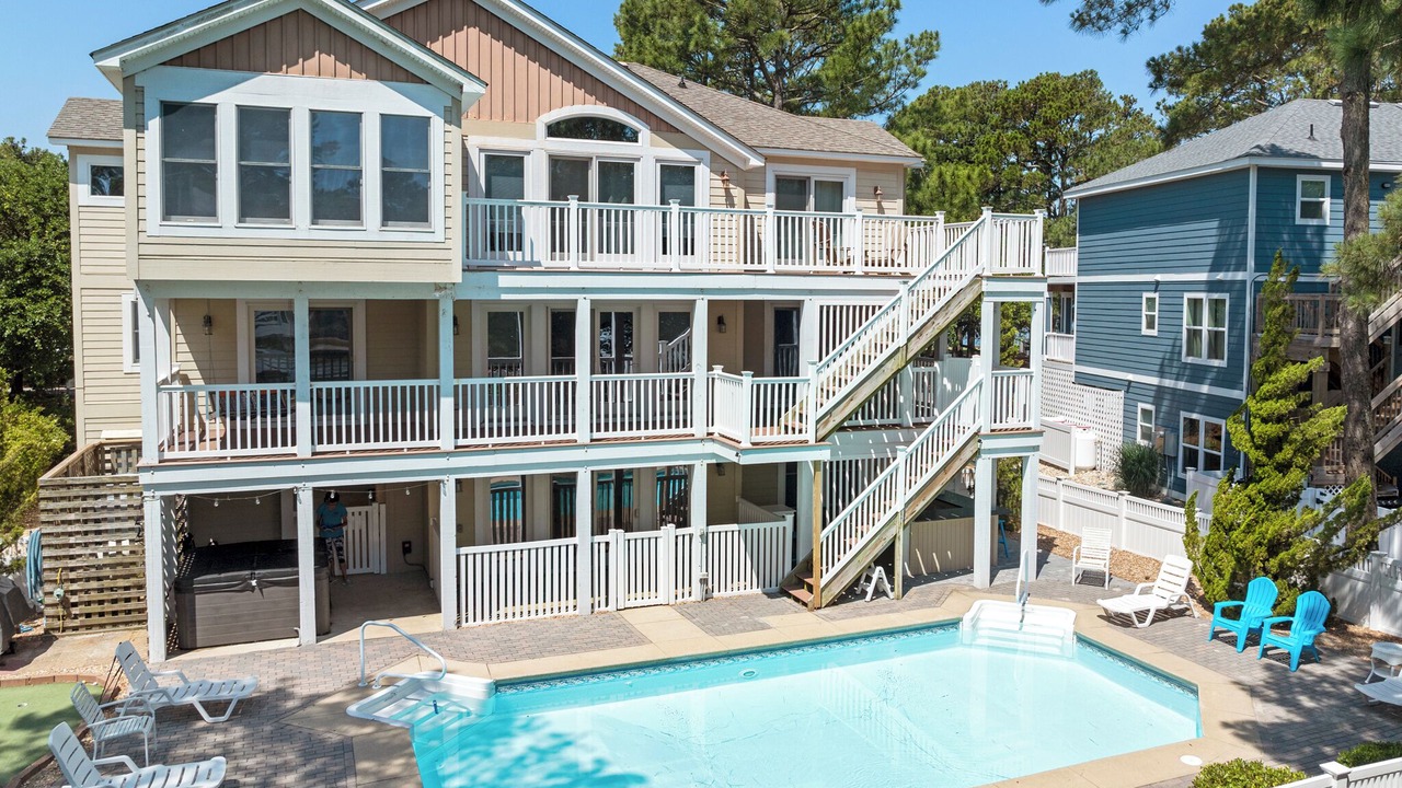 Photo of Outdoor in Corolla Light