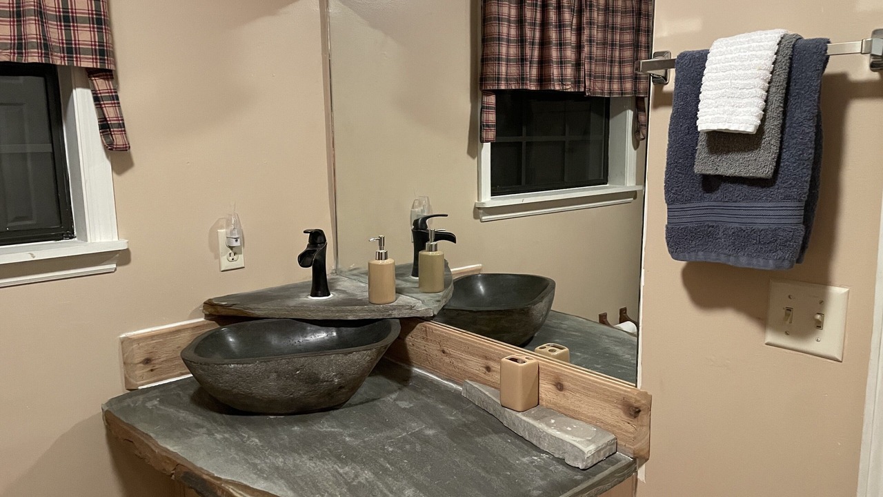 Photo of Bathroom in Murphy