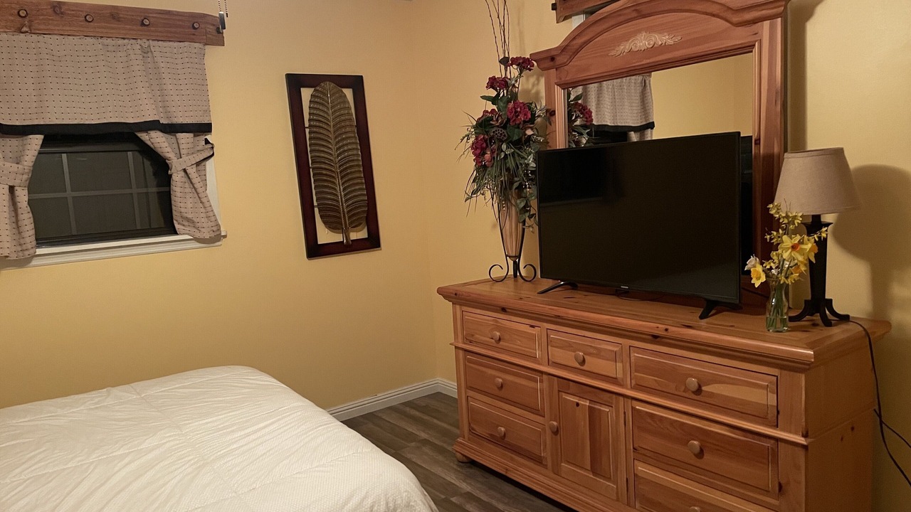 Photo of Bedroom in Murphy