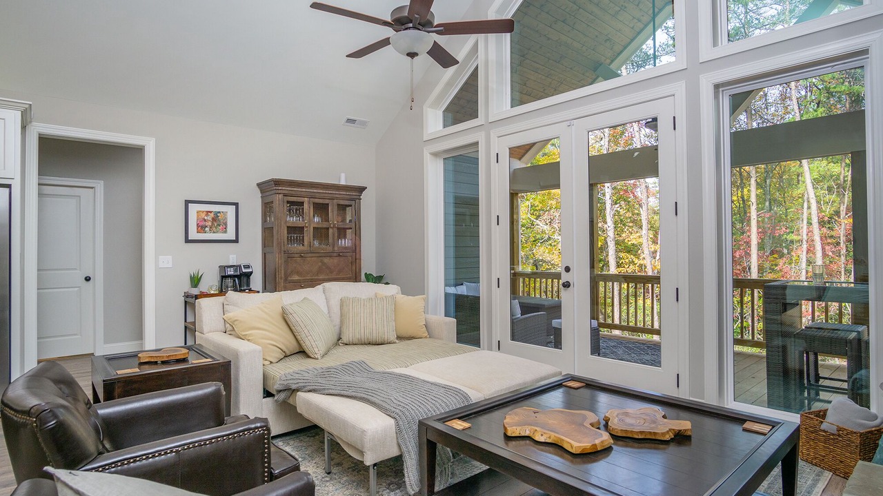 Photo of Livingroom in The Arbor