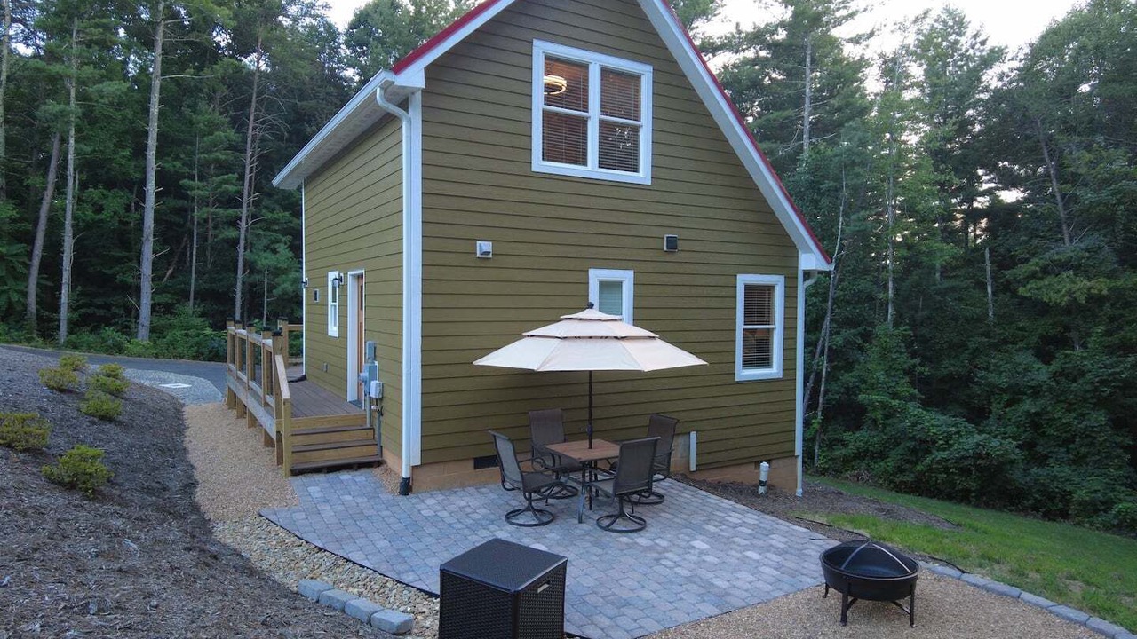 Photo of Outdoor in Weaverville