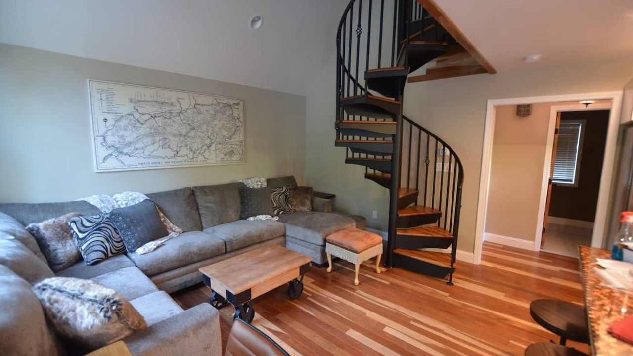 Photo of Livingroom in Weaverville