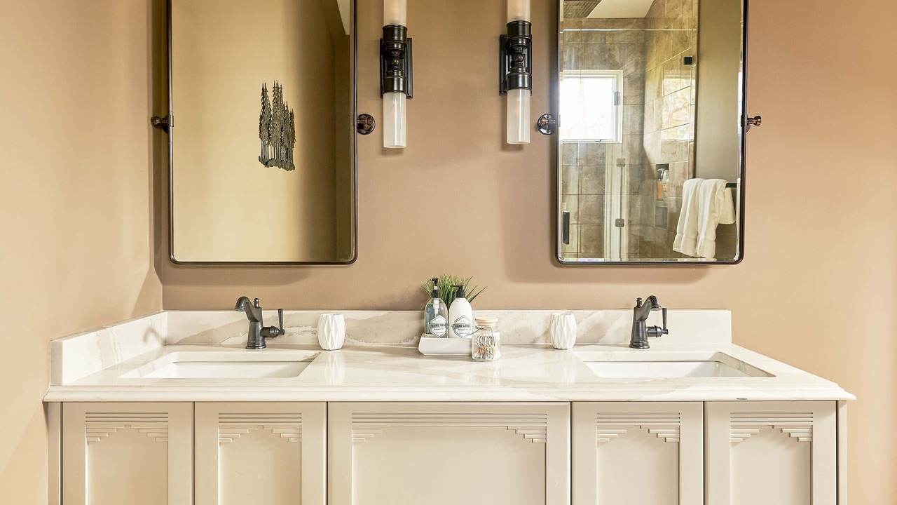 Photo of Bathroom in Blowing Rock