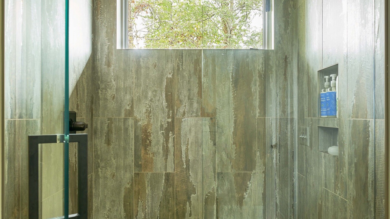 Photo of Bathroom in Blowing Rock