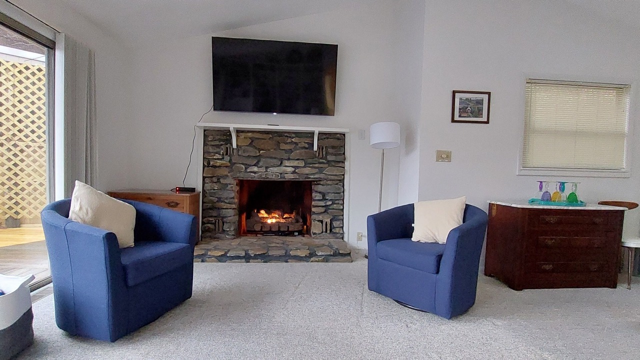 Photo of Livingroom in Santeetlah