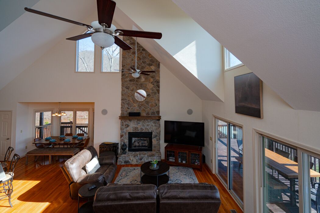 Photo of Livingroom in Indian Rock Springs