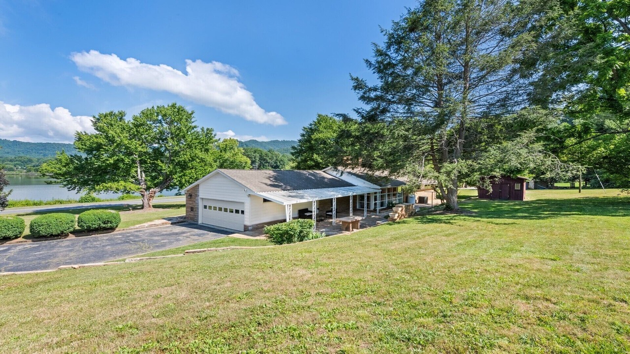 Photo of Outdoor in Lake Junaluska