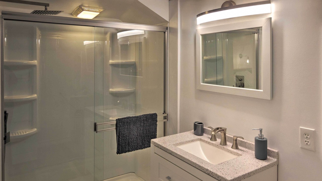 Photo of Bathroom in Hendersonville