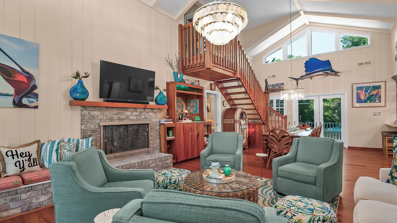 Photo of Livingroom in North Litchfield Beach