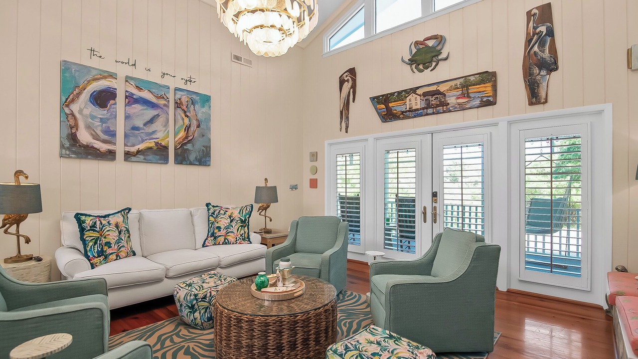Photo of Livingroom in North Litchfield Beach