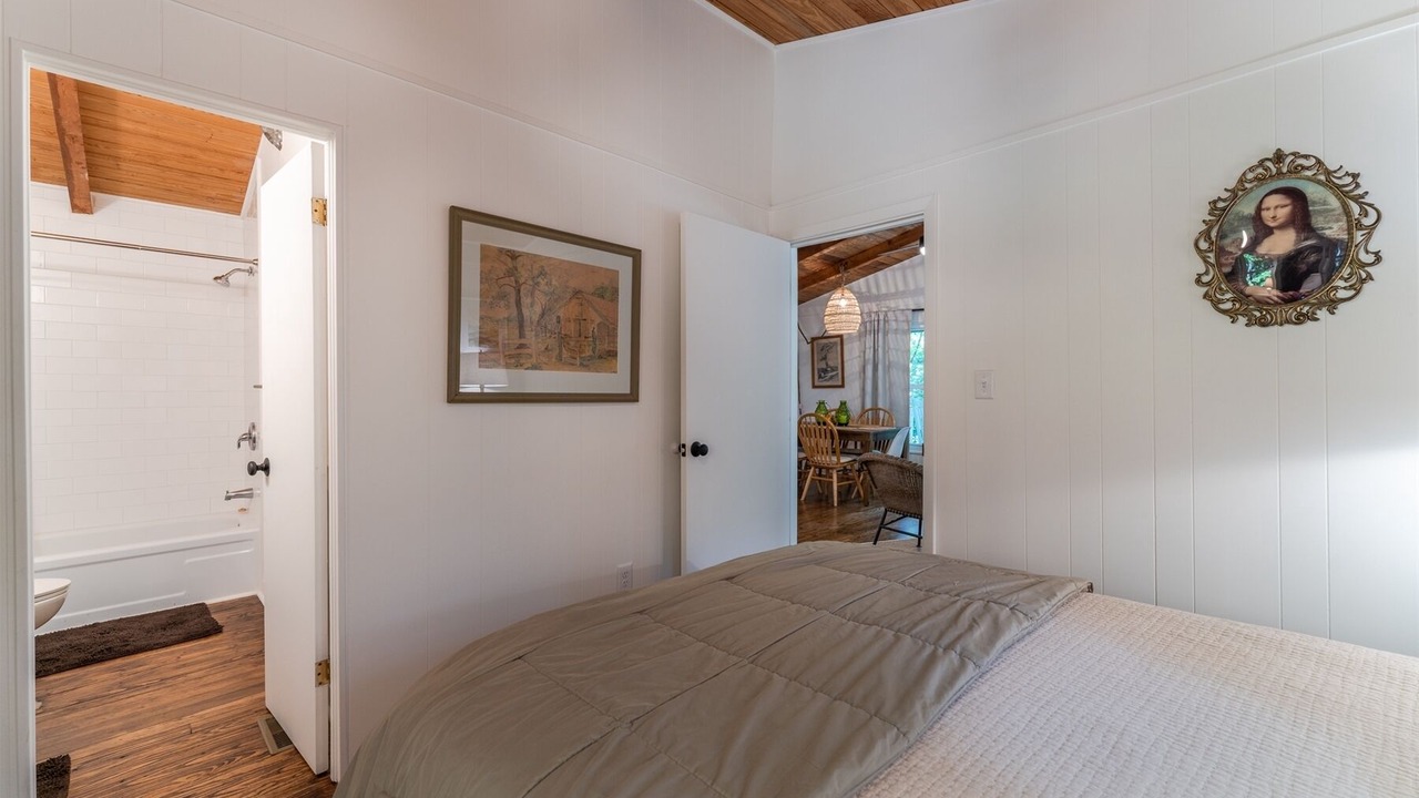Photo of Bedroom in Cedar Mountain