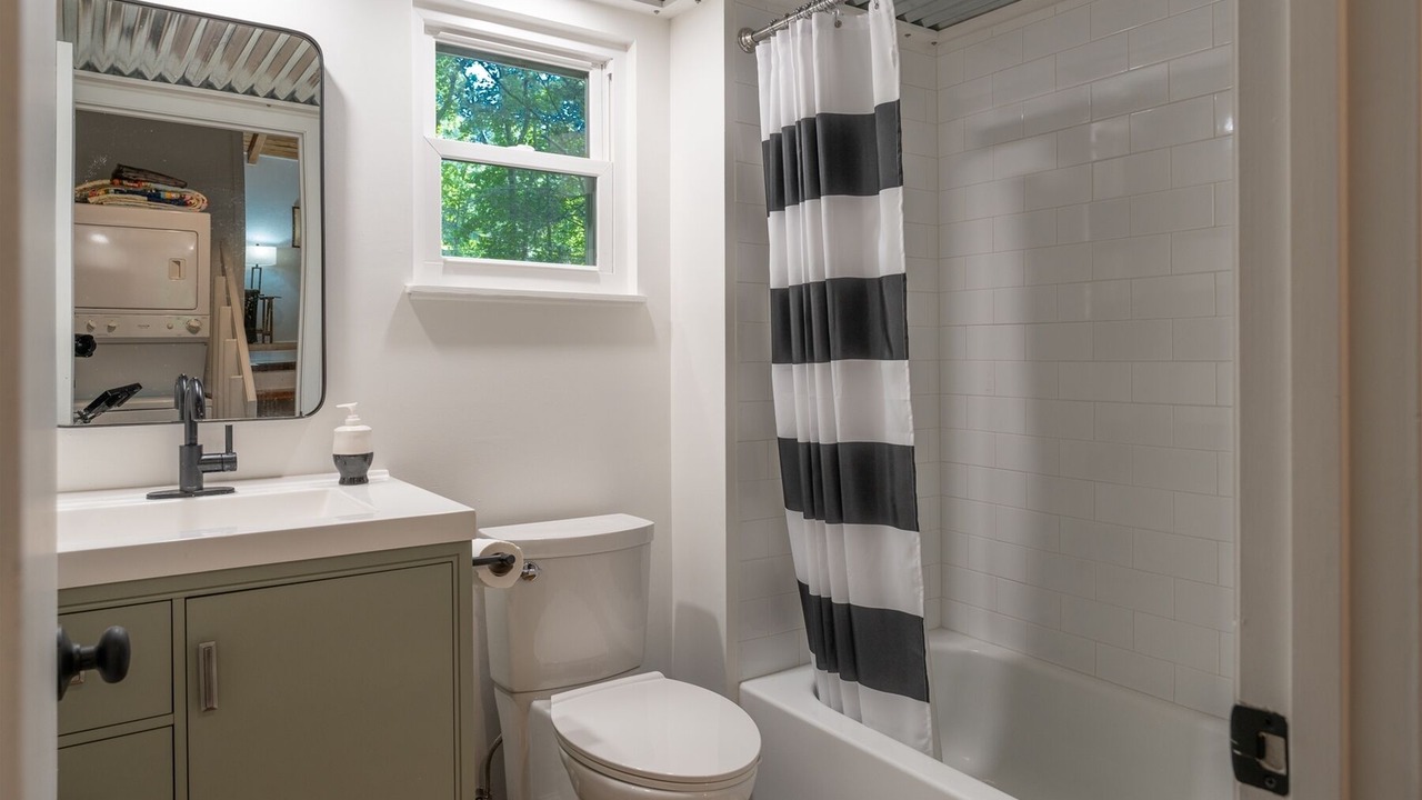 Photo of Bathroom in Cedar Mountain