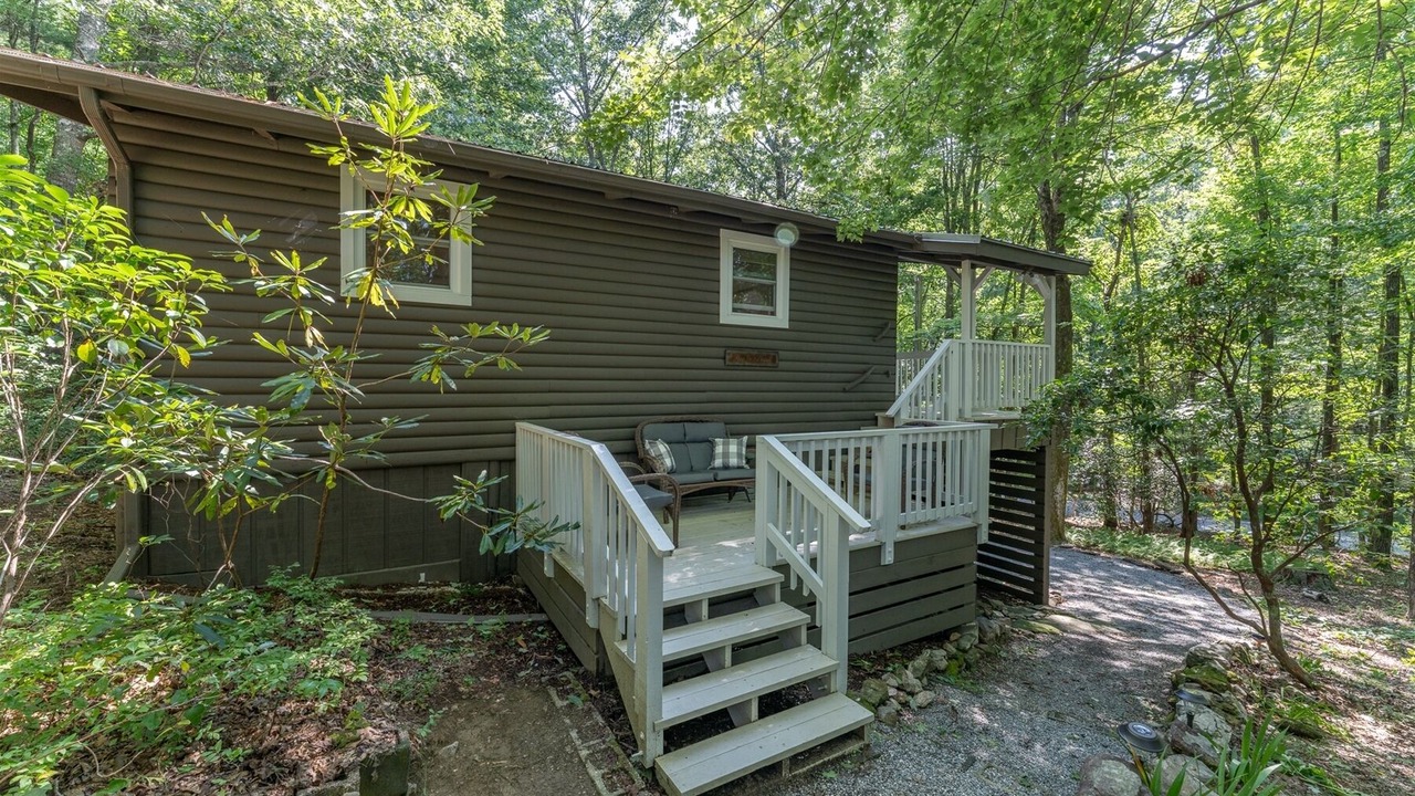Photo of Patio Balcony in Cedar Mountain