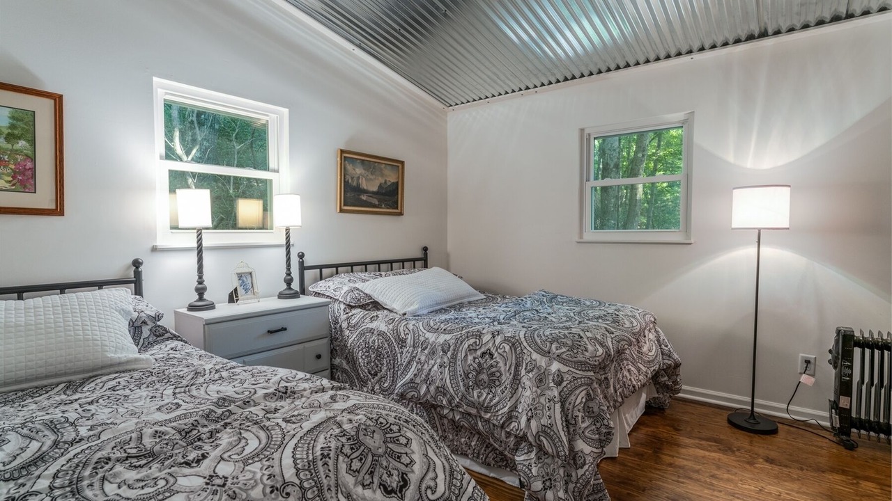 Photo of Bedroom in Cedar Mountain