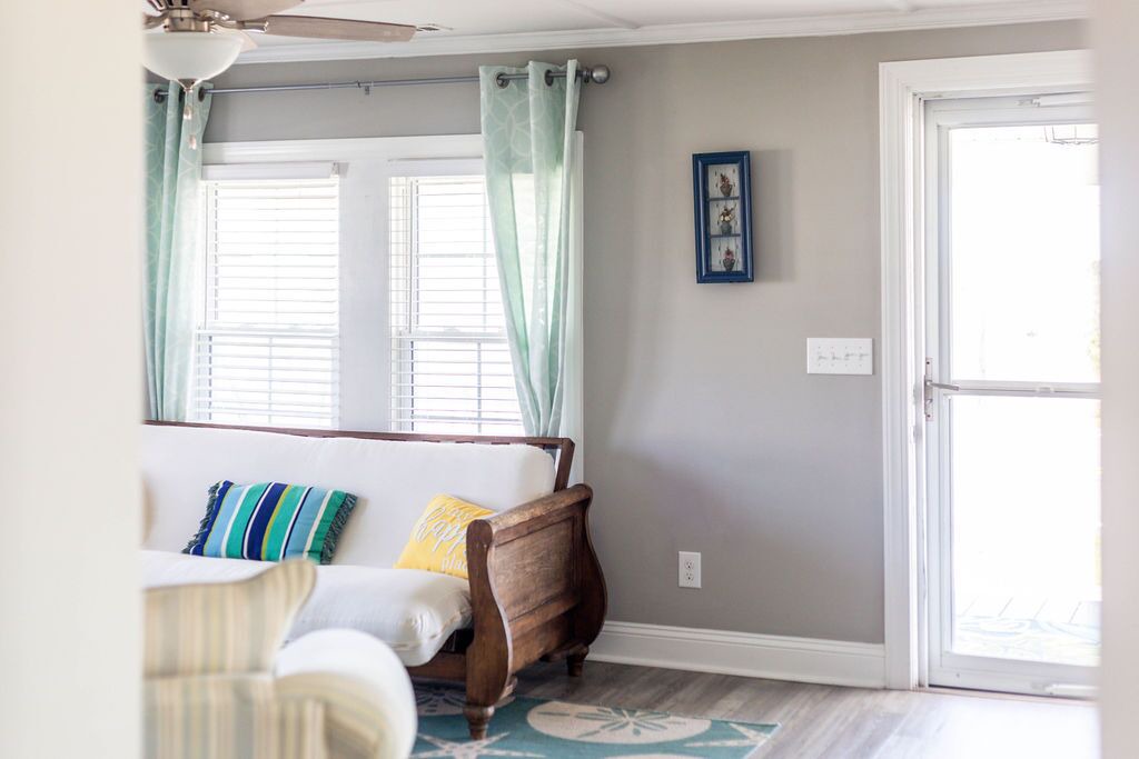 Photo of Livingroom in Carteret County