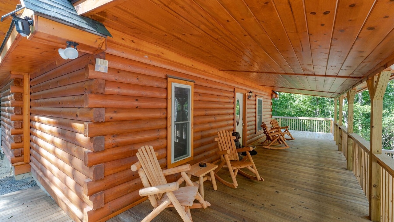 Photo of Patio Balcony in Cedar Mountain