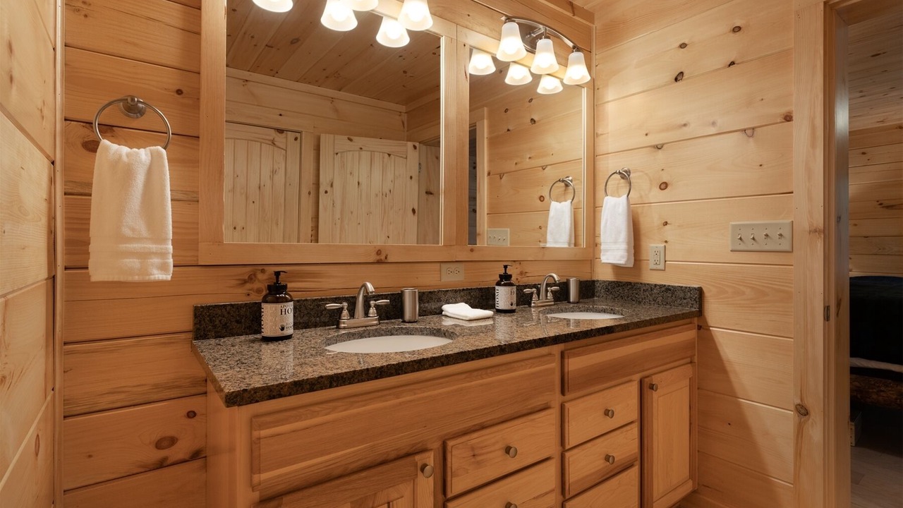 Photo of Bathroom in Cedar Mountain