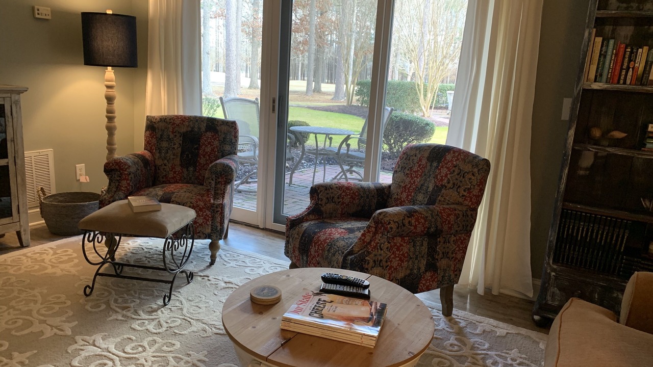 Photo of Livingroom in Snug Harbor