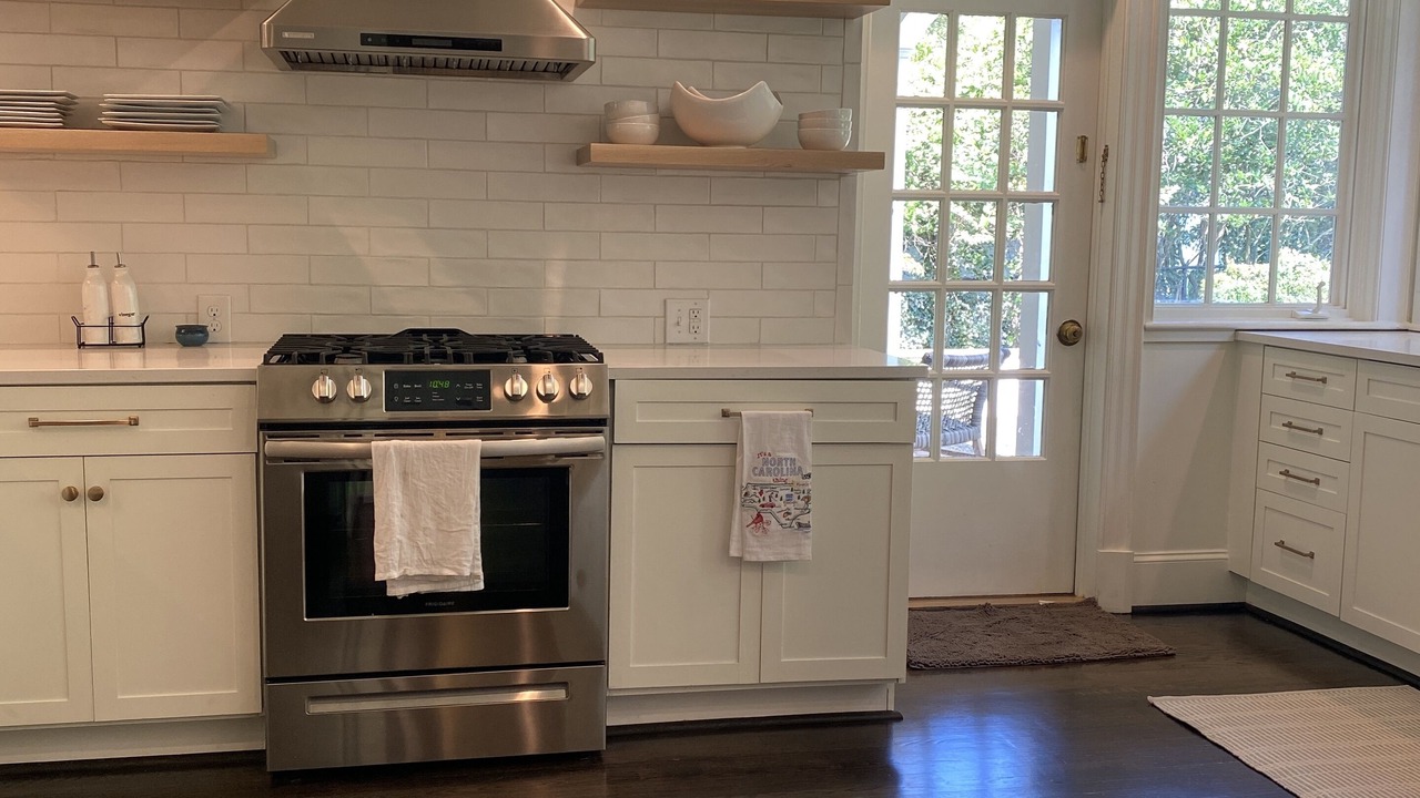 Photo of Kitchen in Old Irving Park