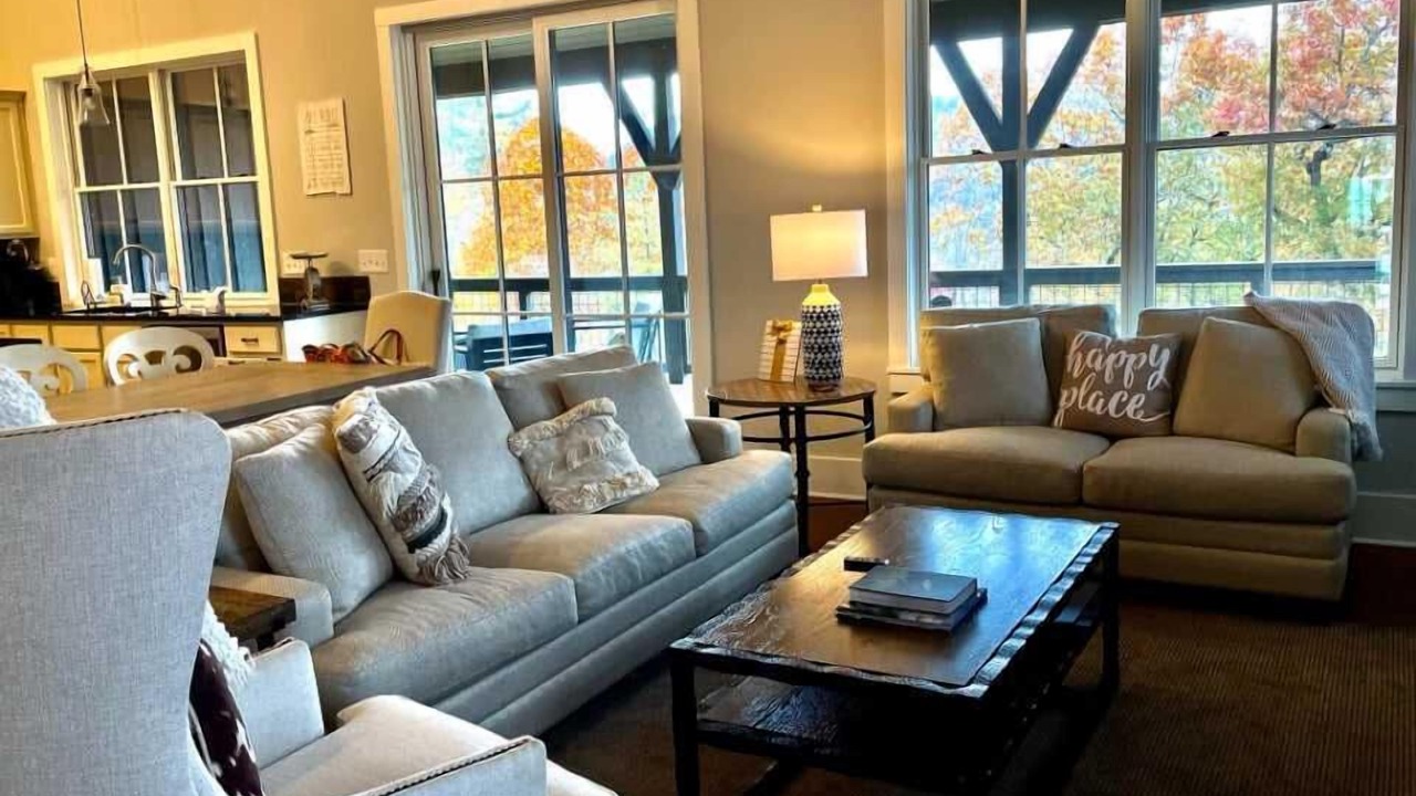Photo of Livingroom in Bear Lake Reserve