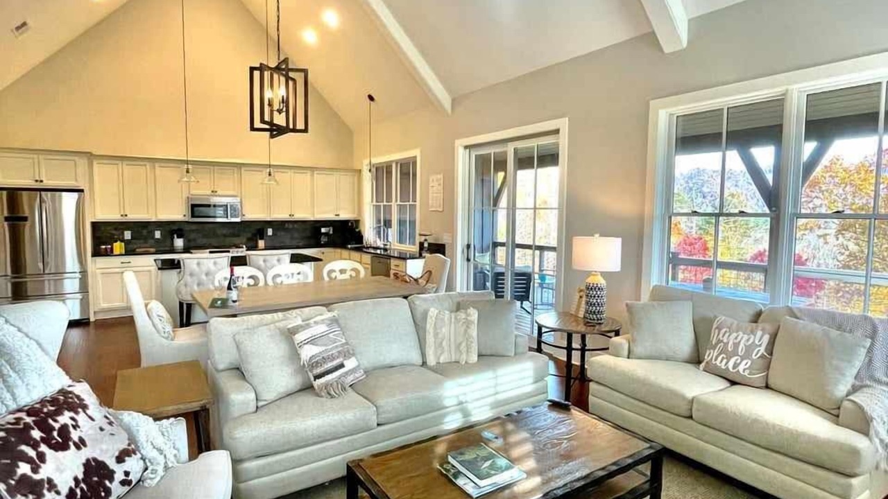 Photo of Livingroom in Bear Lake Reserve