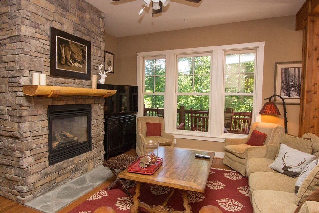 Photo of Livingroom in Bear Lake Reserve