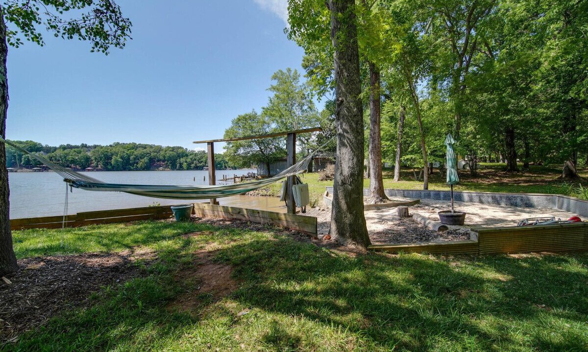Photo of Outdoor in Steele Creek