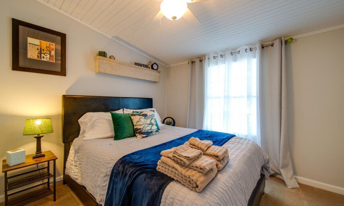 Photo of Bedroom in Steele Creek