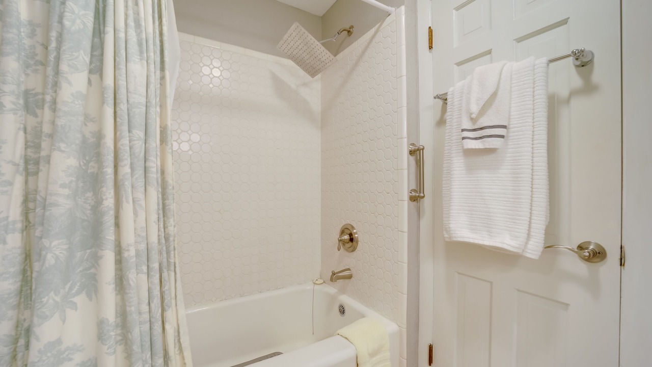 Photo of Bathroom in Lake Junaluska