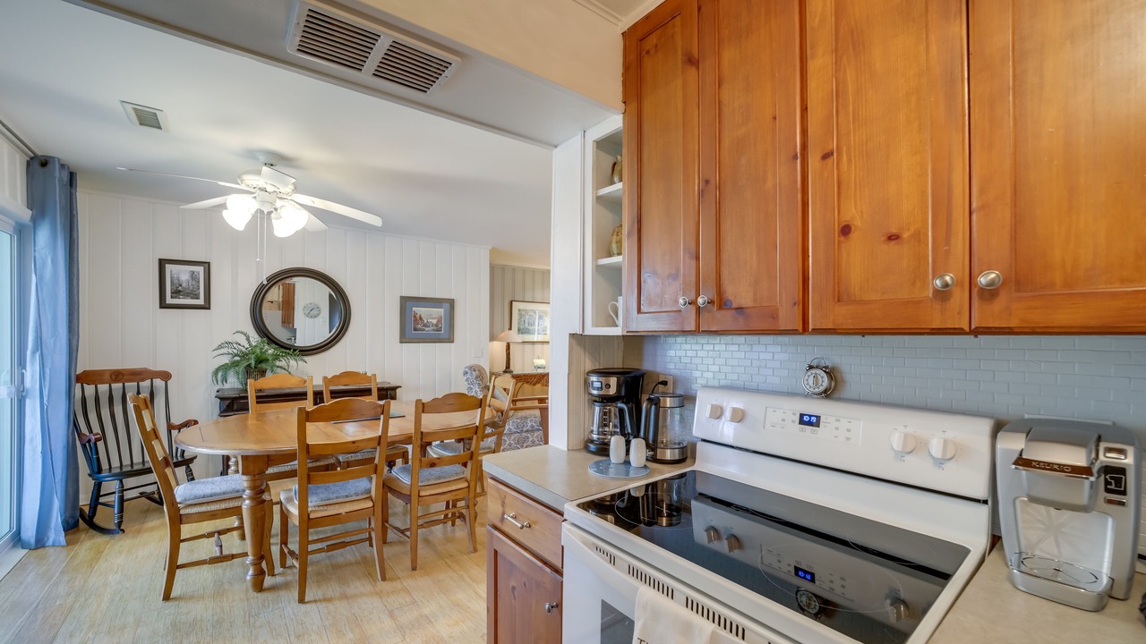 Photo of Kitchen in Lake Junaluska