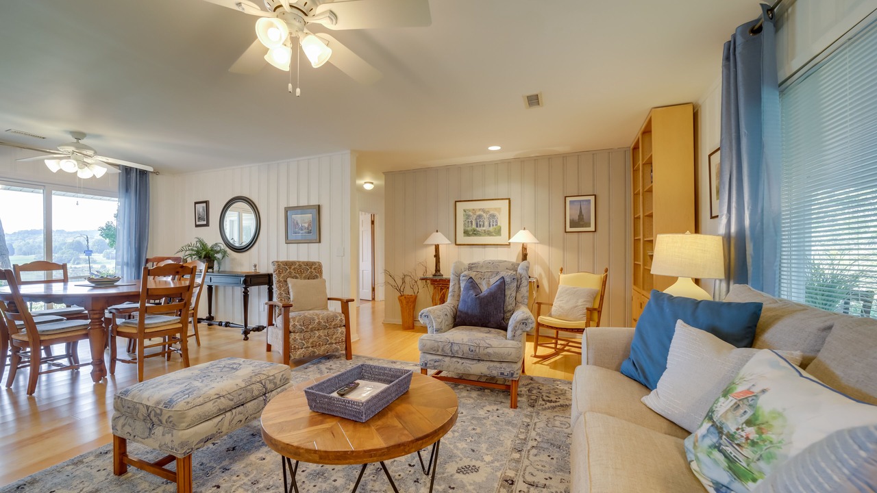 Photo of Bedroom in Lake Junaluska