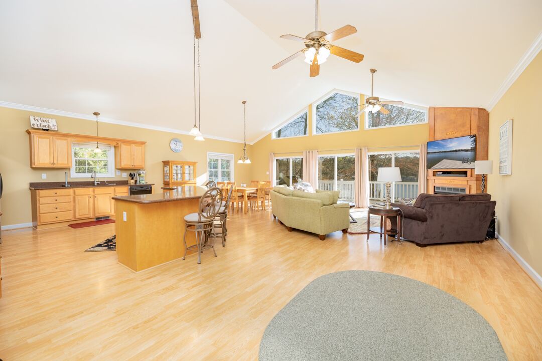 Photo of Livingroom in Osprey Point