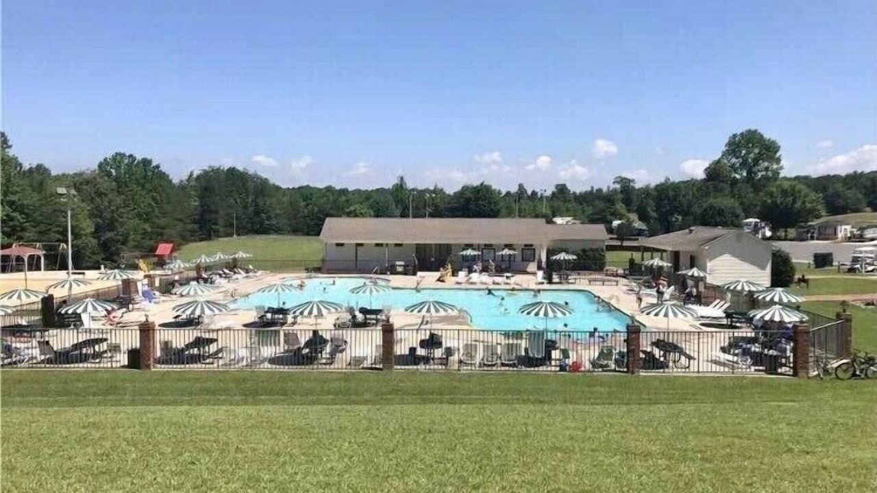 Photo of Outdoor in New London