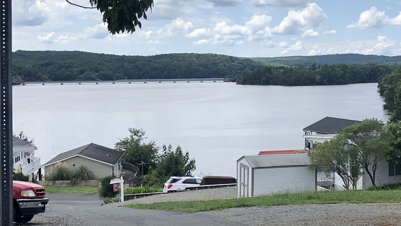 Photo of Others in New London
