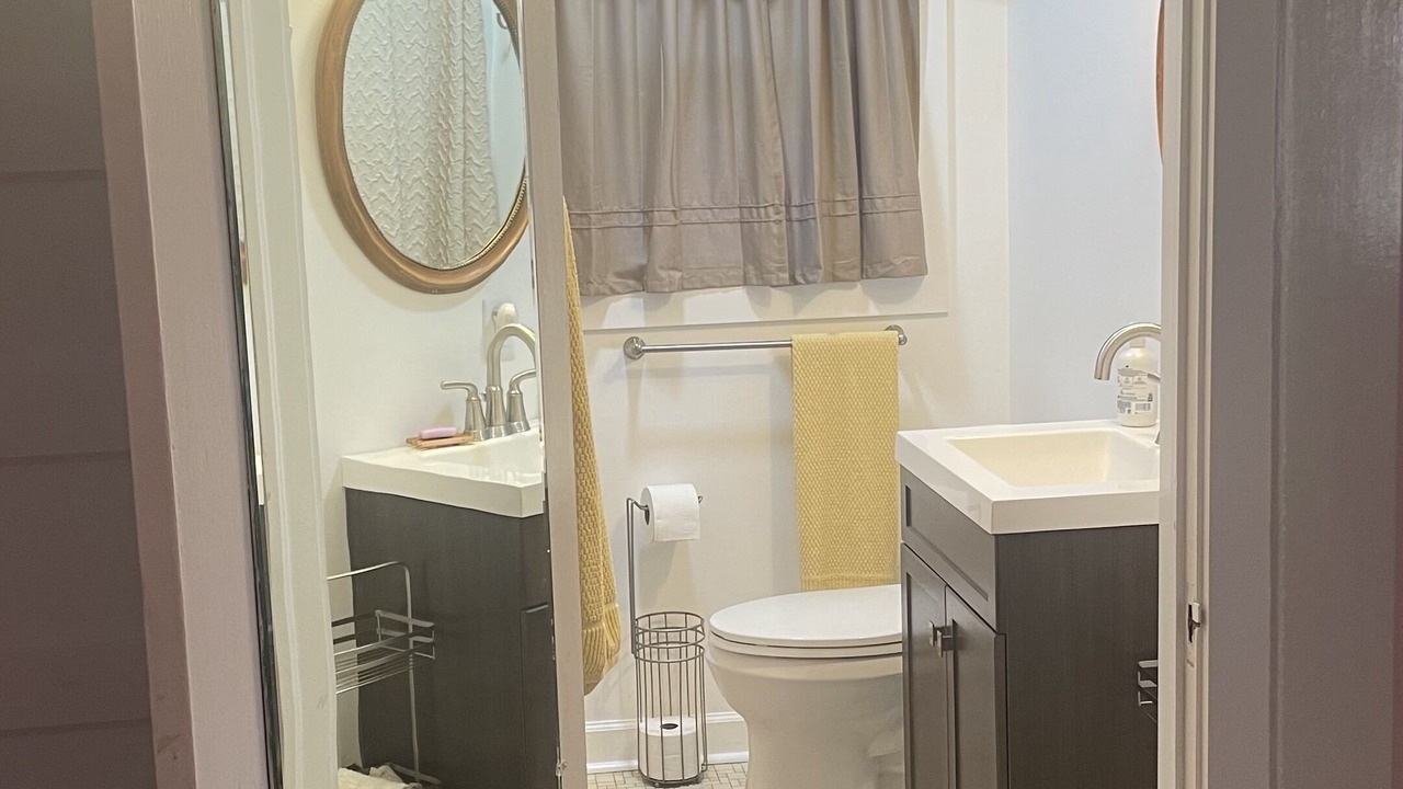 Photo of Bathroom in Washington