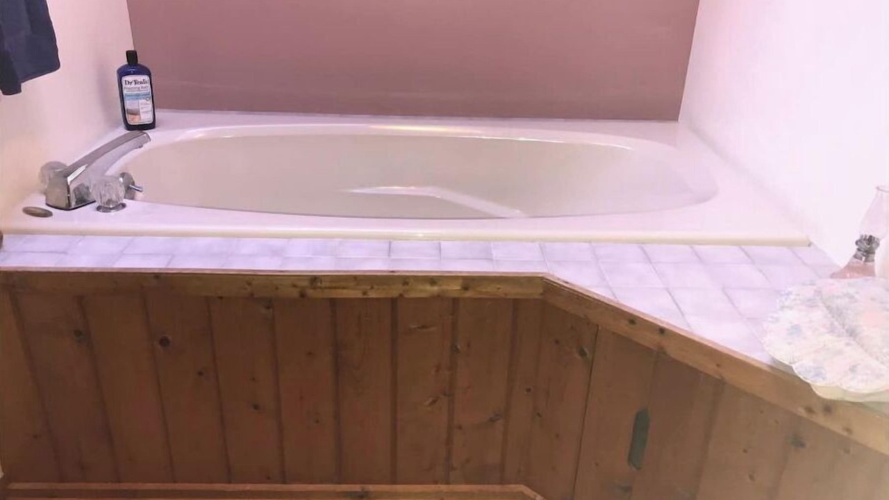 Photo of Bathroom in Old Fort