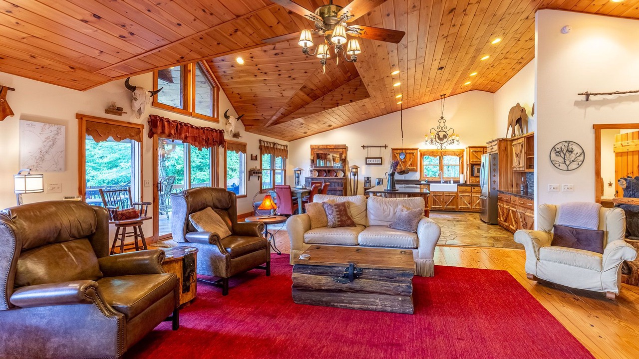 Photo of Livingroom in Whittier