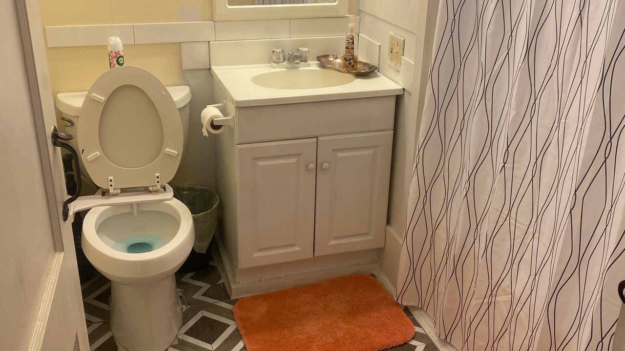 Photo of Bathroom in Lynn