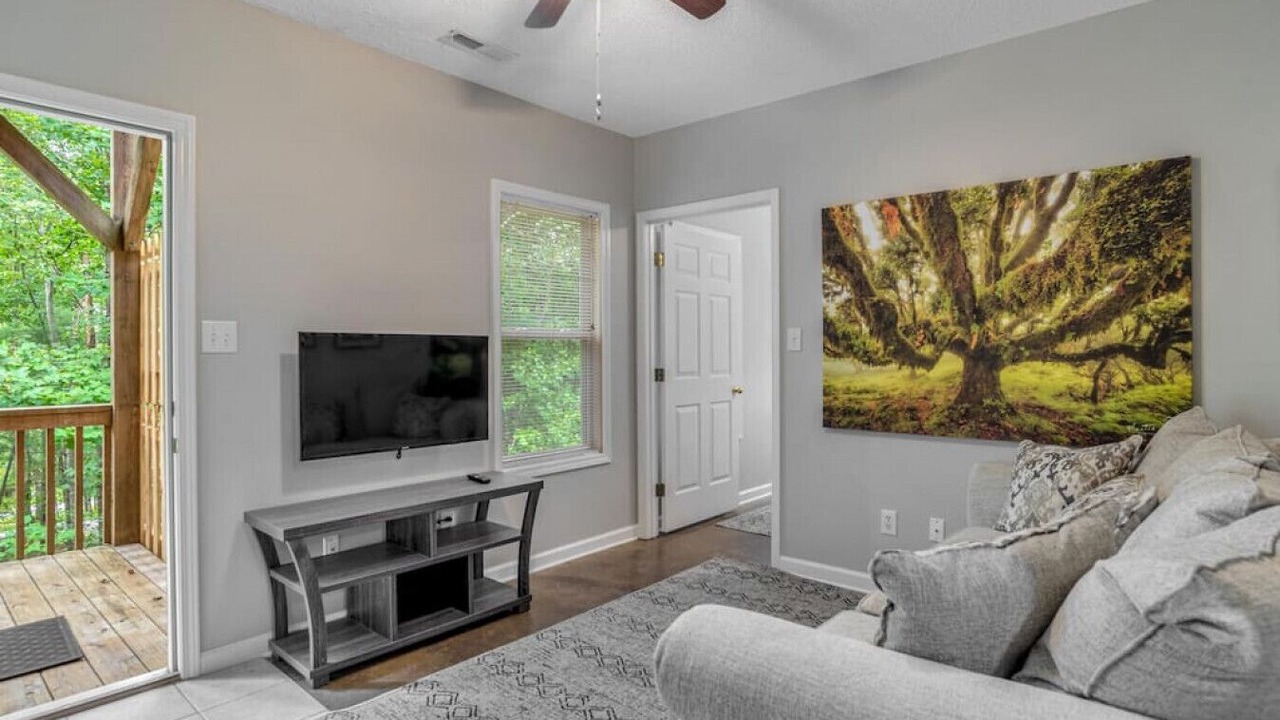 Photo of Livingroom in Royal Pines