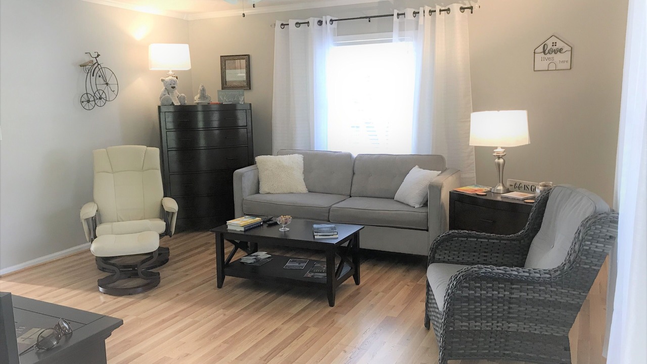 Photo of Livingroom in Mount Airy