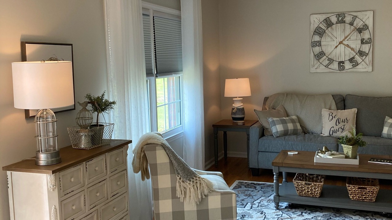 Photo of Livingroom in Granite Falls