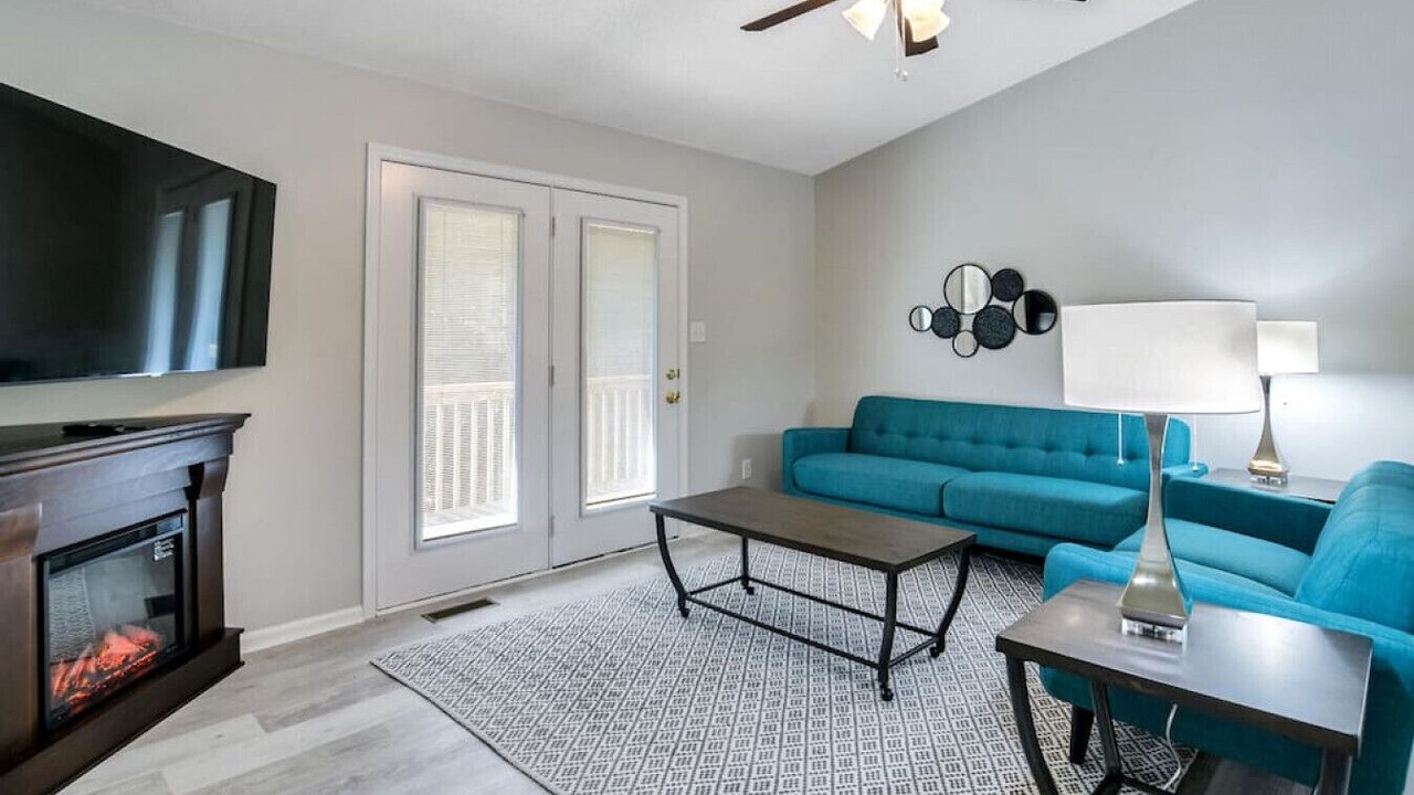 Photo of Livingroom in Royal Pines