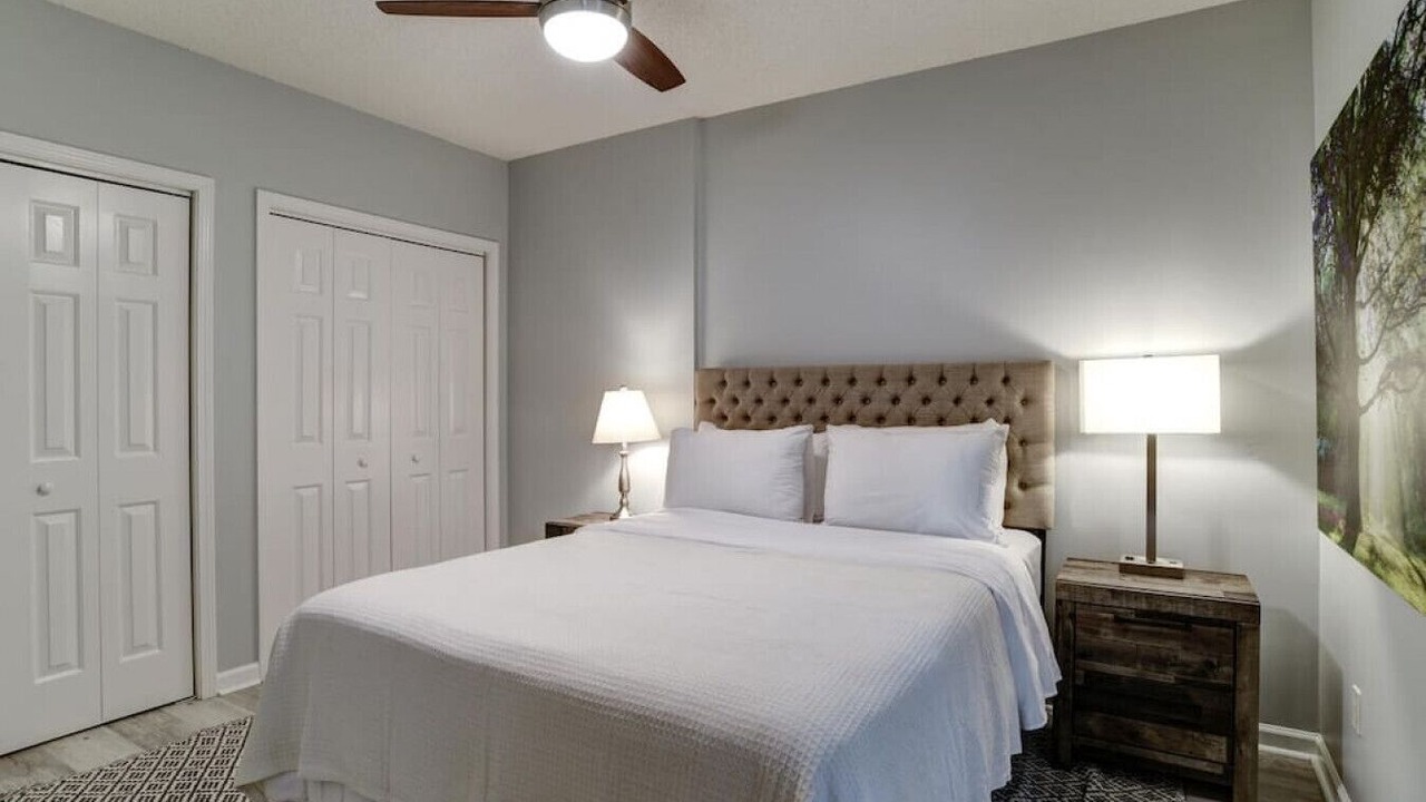 Photo of Bedroom in Royal Pines
