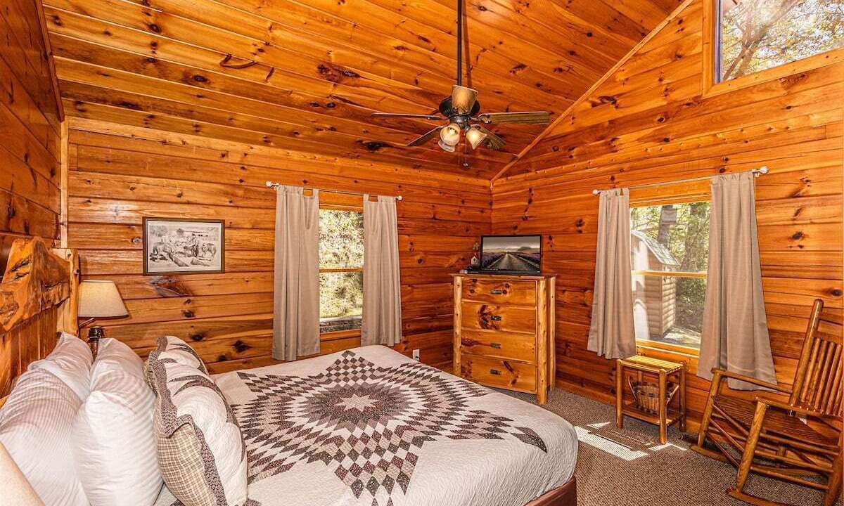 Photo of Bedroom in Qualla