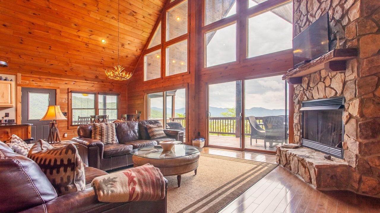Photo of Livingroom in Bryson City